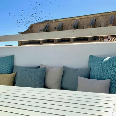 El Gavell, Terrace Boutique *